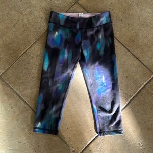 Black crop leggings Ivivva girls size 10 $10